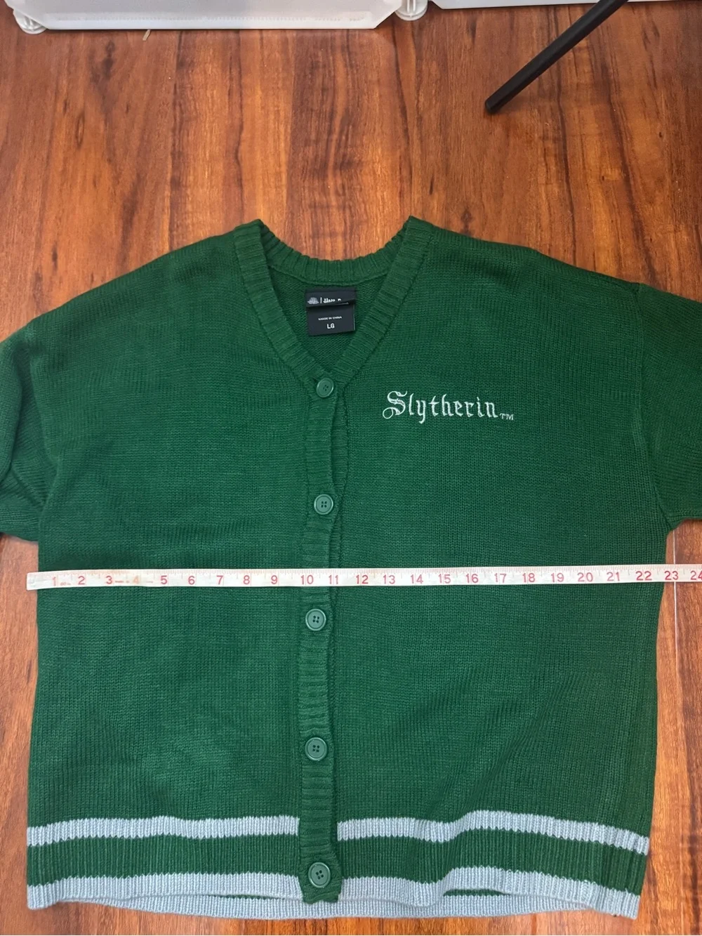 Harry Potter Wizarding World Slytherin Sweater Size Large